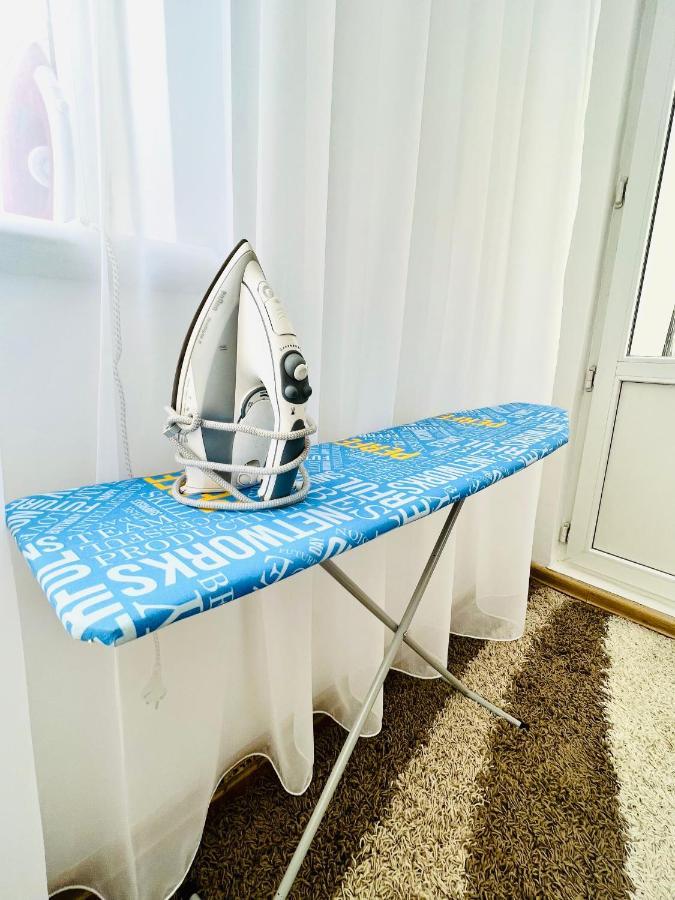 Evita Apartment Bisjkek Buitenkant foto