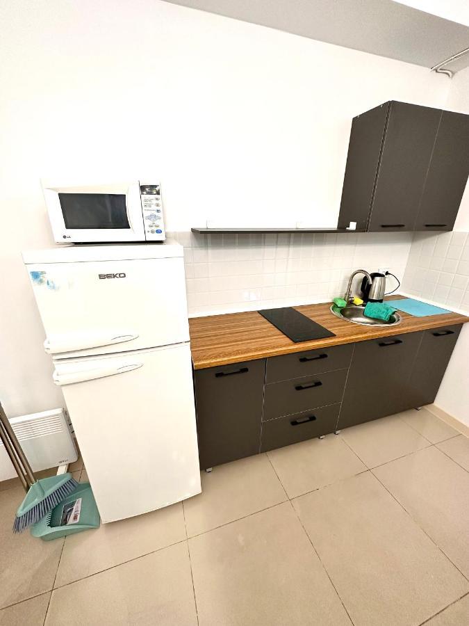 Evita Apartment Bisjkek Buitenkant foto