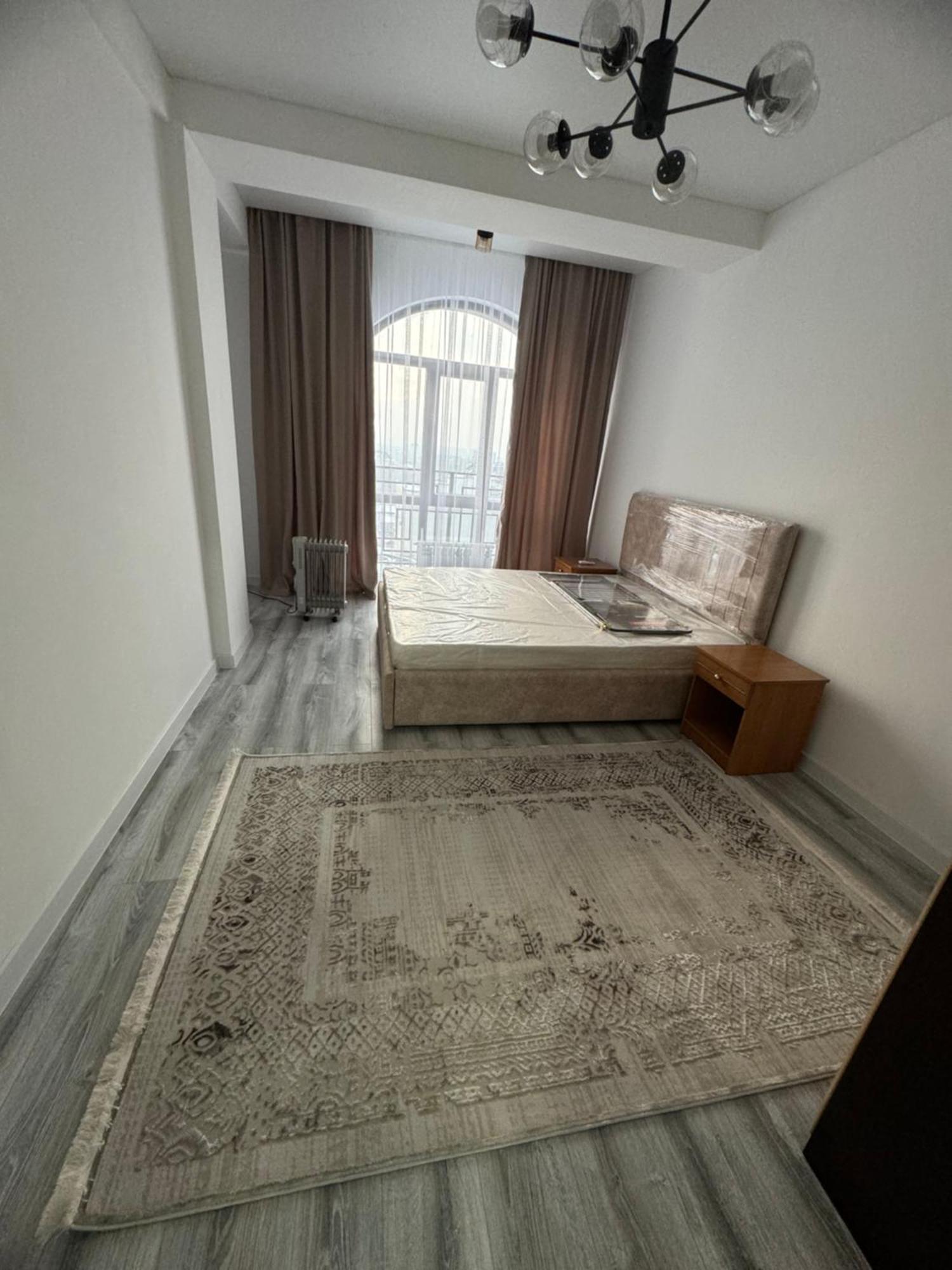Evita Apartment Bisjkek Buitenkant foto